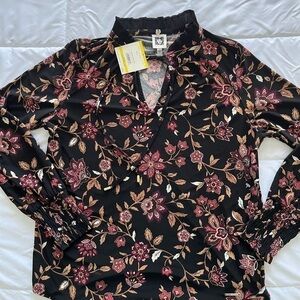 Anne Klein Long Gathered Sleeve Top with Tie at Neckline. NWT. Size M